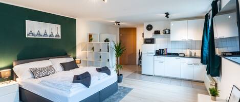 1 sovrum, skrivbord, strykjärn/strykbräda och gratis wi-fi