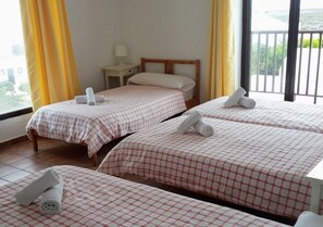 4 Schlafzimmer, Reisekinderbett, kostenloses WLAN, Bettwäsche