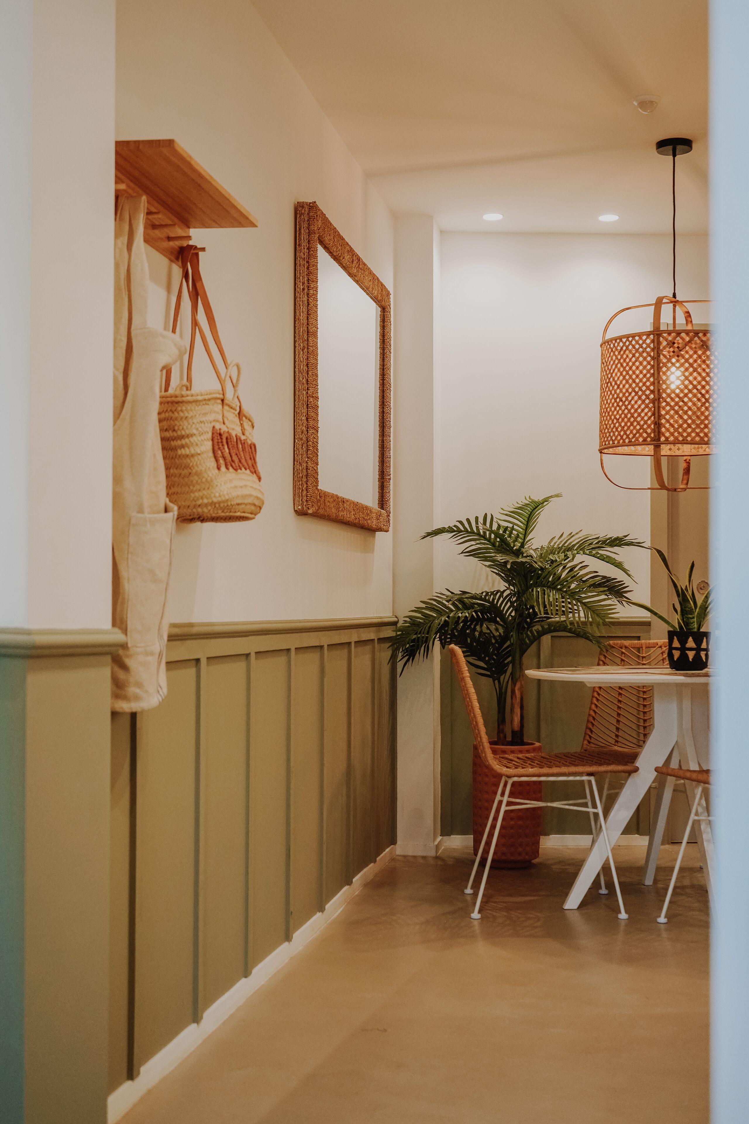 شقة إستديو عادية - سرير ملكي مع أريكة سرير | مطبخ خاص | ثلاجة/مجمد بحجم كبير، ميكروويف، فرن، ماكينة لصنع القهوة/الشاي