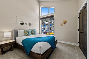 3 bedrooms, free WiFi, bed sheets