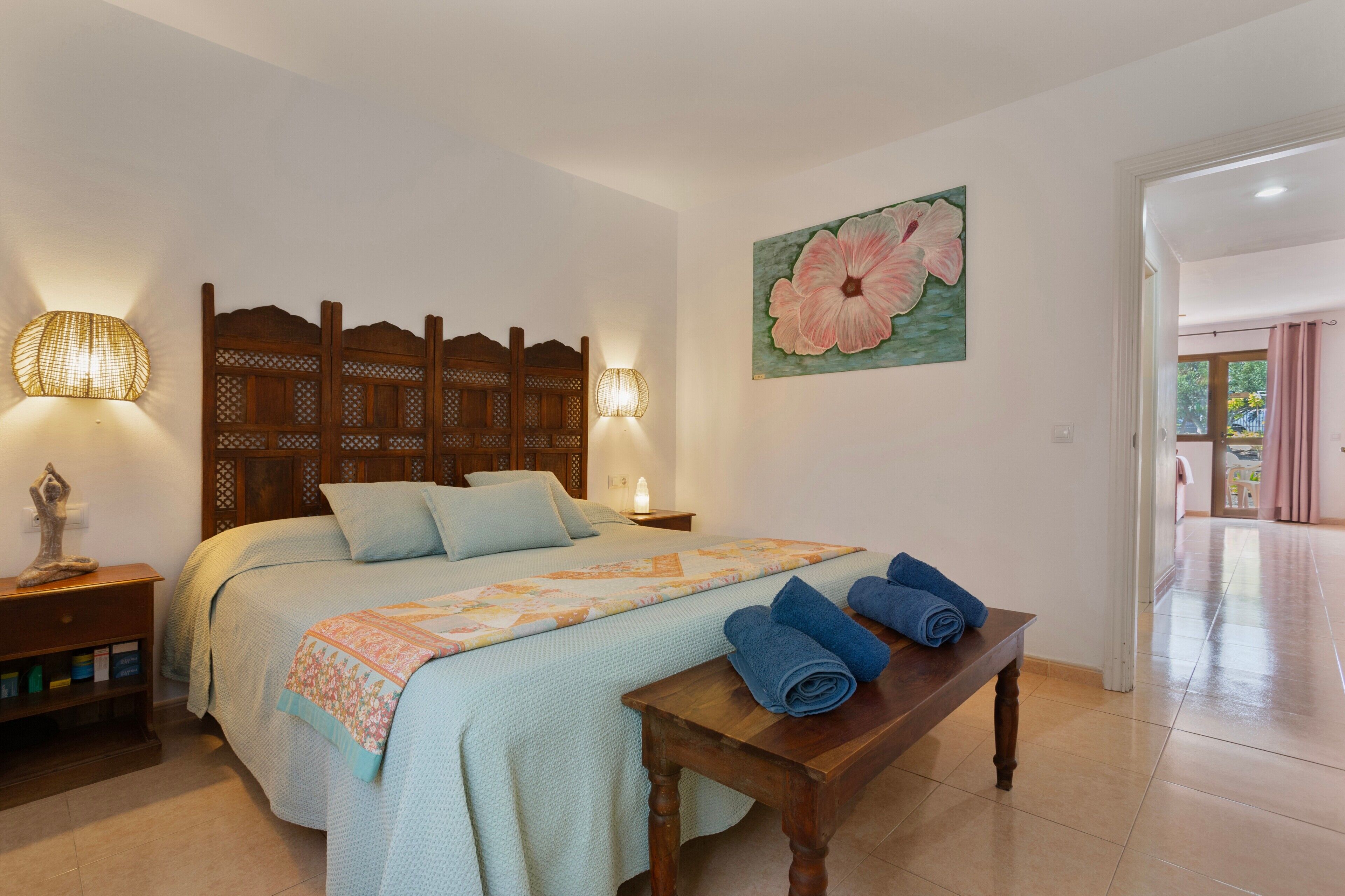 1 dormitorio, tabla de planchar con plancha, wifi gratis y ropa de cama