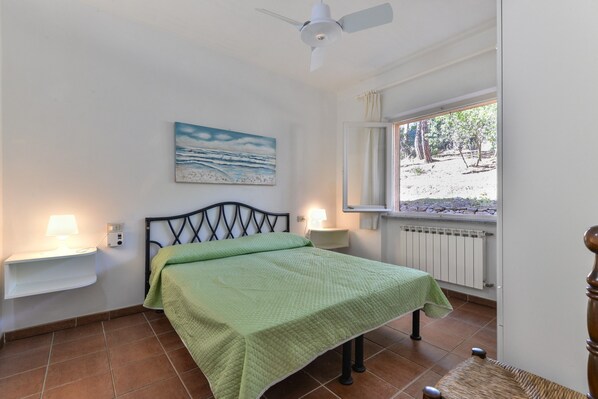 3 bedrooms, iron/ironing board, free WiFi