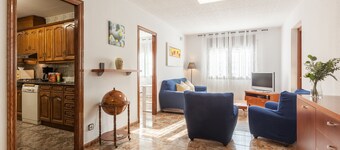 Holiday Home "Villa Julia" with Private Terrace, Wi-Fi and Air Conditioning