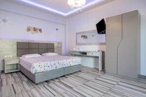 1 habitación, tabla de planchar con plancha, wifi gratis y ropa de cama 