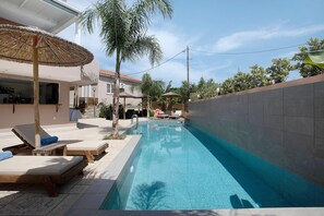 Pool - Studio Apartment "Villa Dionysia S3" close to the Beach with Shared Pool & Wi-Fi (Zakynthos)