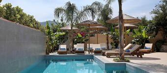 Apartment "Villa Dionysia A2" close to the Beach with Shared Pool & Wi-Fi