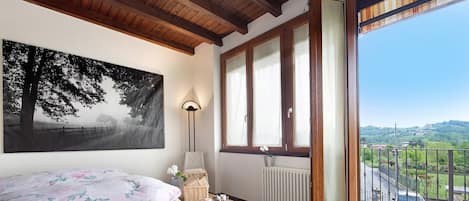 3 bedrooms, iron/ironing board, bed sheets