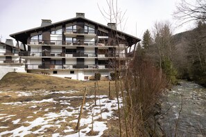 Exterior - Apartment "5 à 6 Personnes" with Mountain View and Shared Pool (Les Contamines Montjoie)