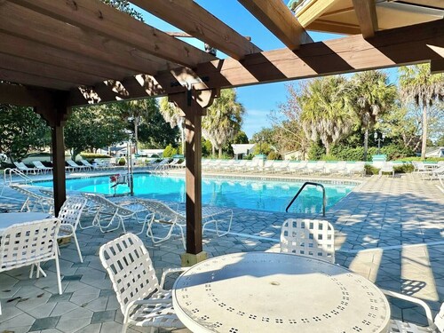 2/2 in The Village of Mira Mesa