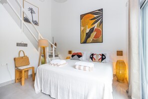 4 bedrooms, WiFi, bed sheets