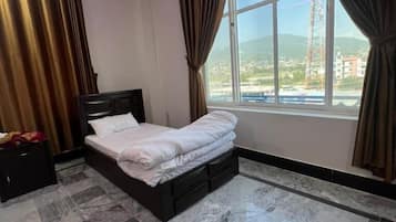 Classic Single Room | Individually furnished, desk, laptop workspace, free WiFi