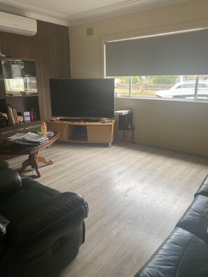 Living area - Home away from home (Beresfield)