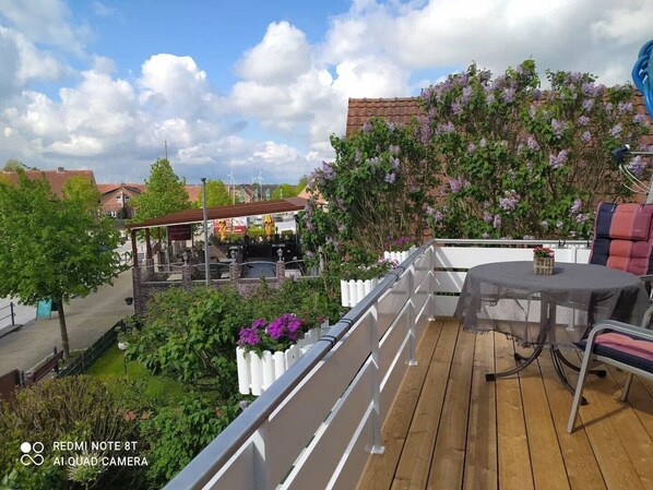 Outdoor dining - Dat Fischerhuus Westeraccumersiel / Dornumersiel (Westeraccumersiel)