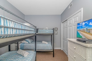 6 chambres, fer et planche à repasser, Wi-Fi gratuit, draps fournis
