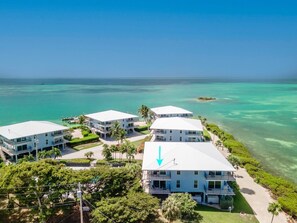 Exterior - Bikinis & Martinis is a serene townhouse nestled within the Gulf Pointe II Association. (Marathon)