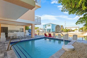 Outdoor pool, a heated pool