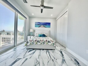 4 chambres, fer et planche à repasser, Wi-Fi gratuit, draps fournis
