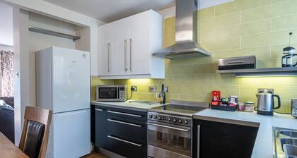 Skylark Cottage - a single-level, two-bedroom property on the gentle slopes of Wansfell Pike, yet o