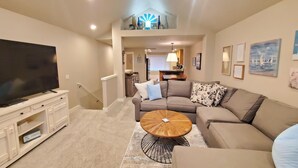 Townhome, Multiple Beds (The Cozy Corner) | Interior - The Cozy Corner (Rockaway Beach)