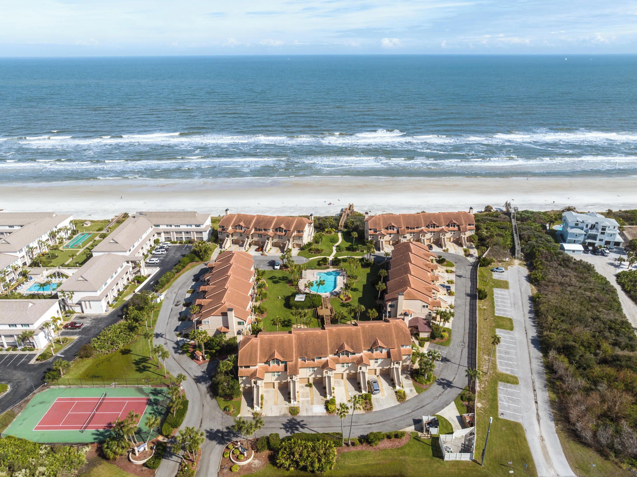 Condo (2 Bedrooms) | Exterior