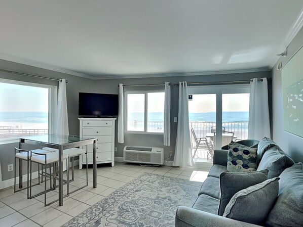 Smart TV - Perdido Skye #11 | Gulf Views, Pool, Gym! (Perdido Key)