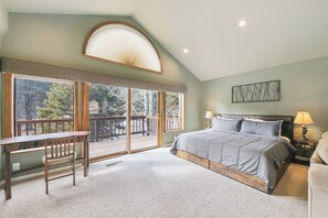 4 camere, una scrivania, ferro/asse da stiro, Wi-Fi gratuito