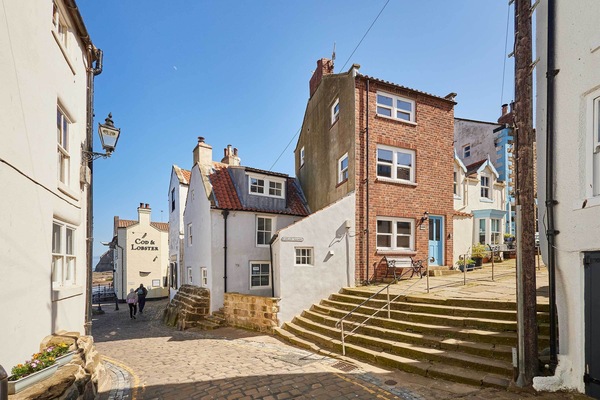 Sea Haven, Staithes - Host & Stay