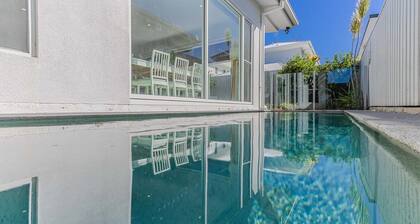 Sea Poppy - Beachside 4 Bedroom home with pool