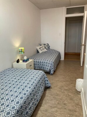 WiFi, wheelchair access - The Couvent, 205 - chambre 2 lits simples (Sainte-Anne-des-Monts)