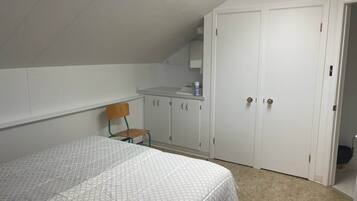 1 bedroom, WiFi, bed sheets, wheelchair access