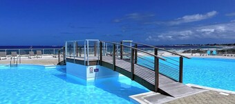 Lounge studio Zen ground floor, first line, pool 50 meters, Orient Bay Bay beach 80 meters !!!