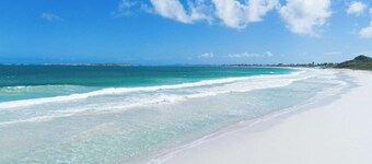 Lounge studio Zen ground floor, first line, pool 50 meters, Orient Bay Bay beach 80 meters !!!