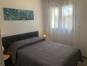 1 bedroom, iron/ironing board, free WiFi