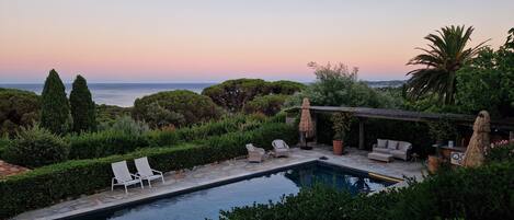 Piscine extérieure, piscine chauffée