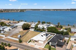 Exterior - The Witton Yarrawonga - When Quality & Location Matter! (Yarrawonga)