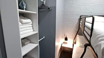 1 Schlafzimmer, Schreibtisch, Bügeleisen/Bügelbrett, WLAN