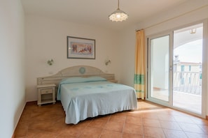 2 habitaciones, cuna de viaje y wifi gratis