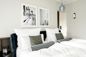 In-room safe, blackout curtains, soundproofing, free WiFi - Clounys Hotel & Restaurant (Hamburg)