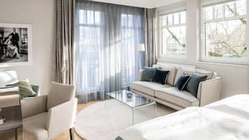 1 bedroom, in-room safe, blackout drapes, soundproofing