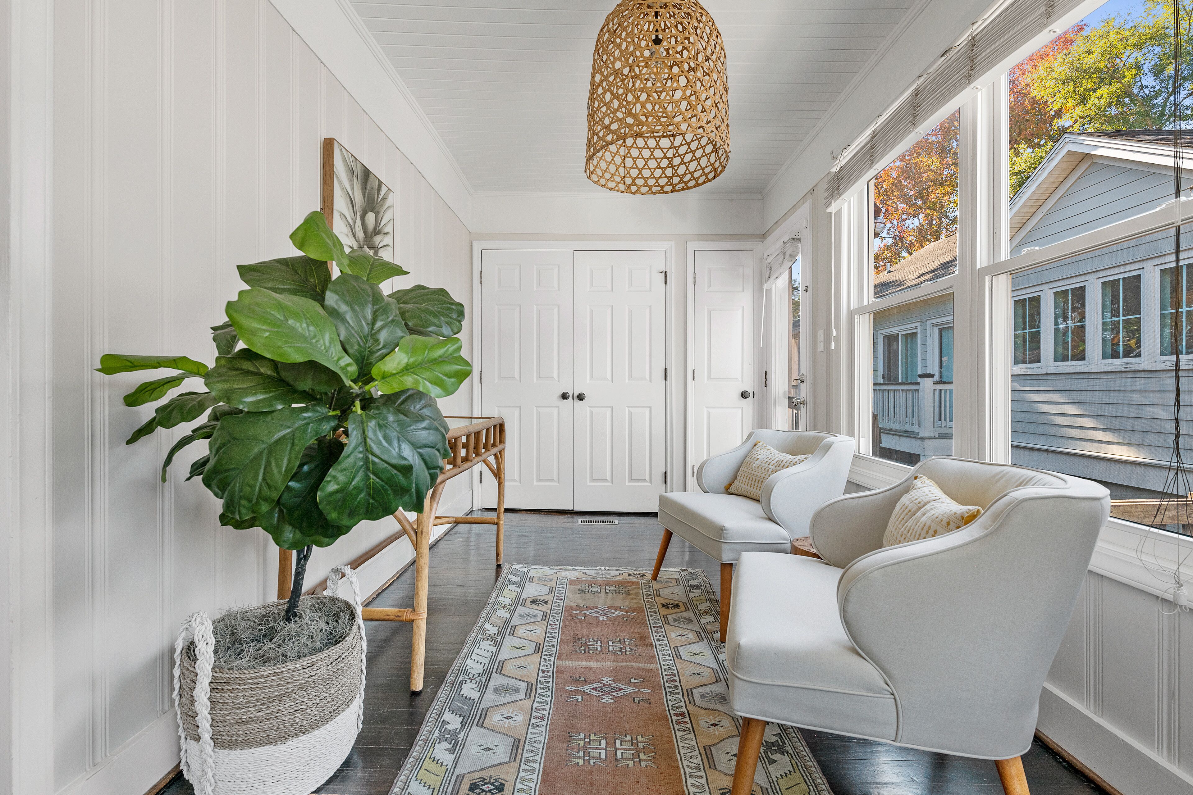 المنشأة من الداخل