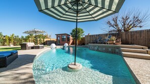 屋外プール、温水プール