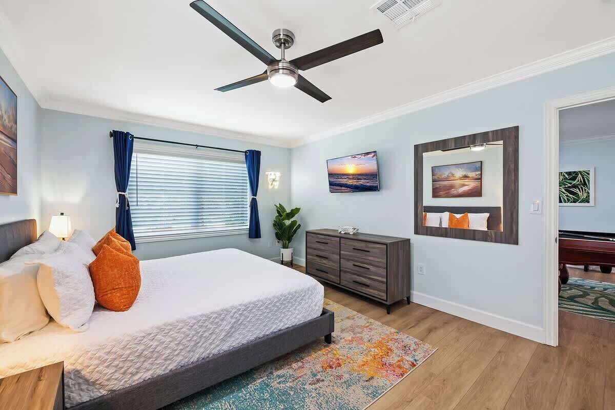 3 bedrooms, iron/ironing board, travel crib, WiFi