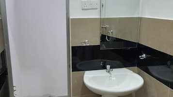 Shower, bathrobes, bidet, towels