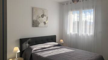 1 dormitorio, tabla de planchar con plancha, wifi gratis