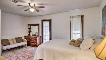 3 sovrum, skrivbord, strykjÀrn/strykbrÀda och gratis wi-fi