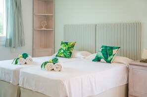 5 habitaciones, tabla de planchar con plancha y wifi gratis 