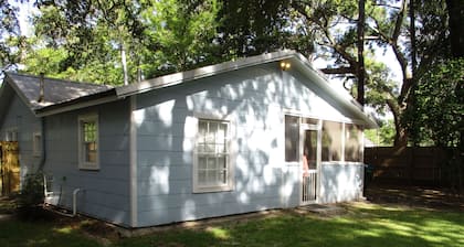 Beautiful vintage cottage remodeled in Old Ocean Springs