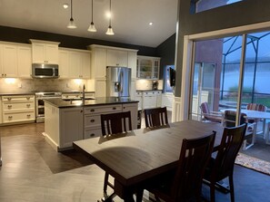 Fridge, microwave, oven, stovetop - Awesome 6BR Vacation Home with a Pool (Kissimmee)