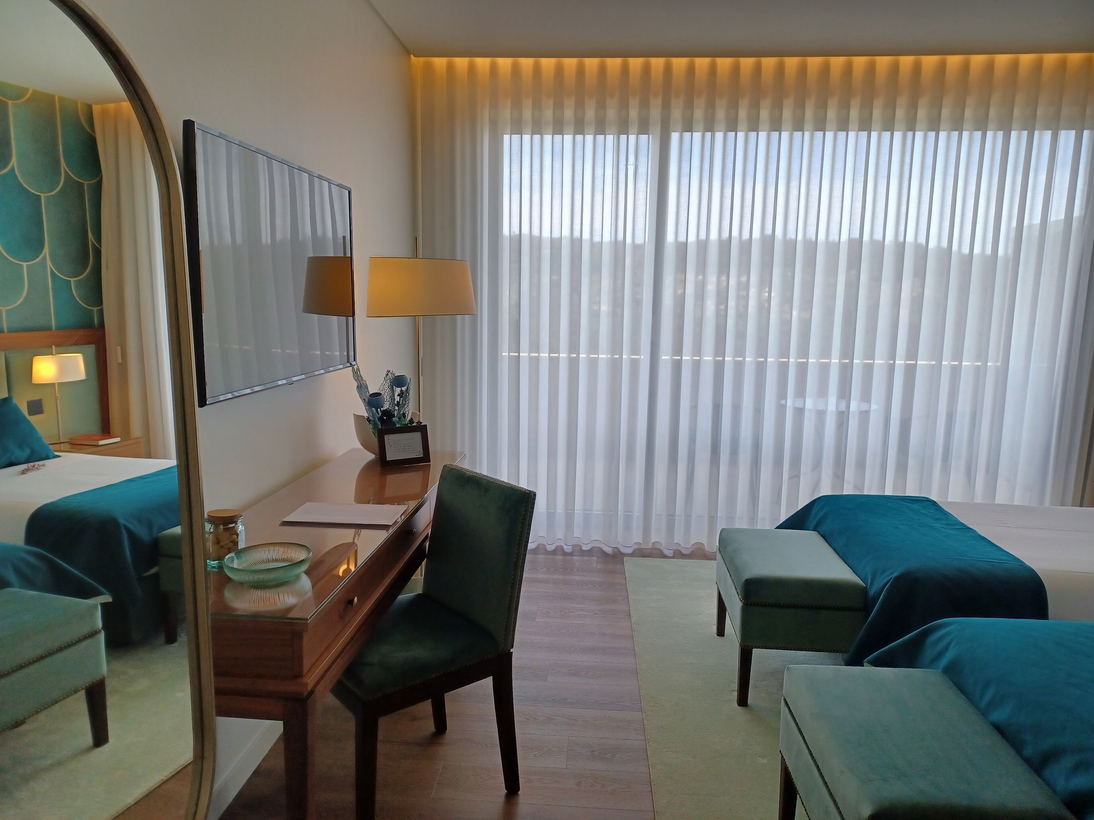 Habitación exclusiva con 2 camas individuales | Minibar, decoración individual, mobiliario individual