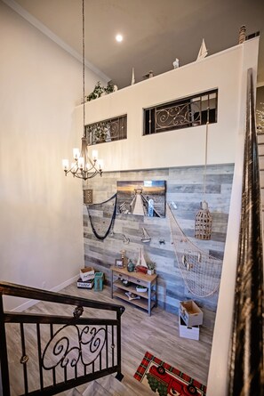 Interior - #3.Upstairs Disneyland8minutes*Anaheim Convent*littleSaigon*Beaches (Anaheim)